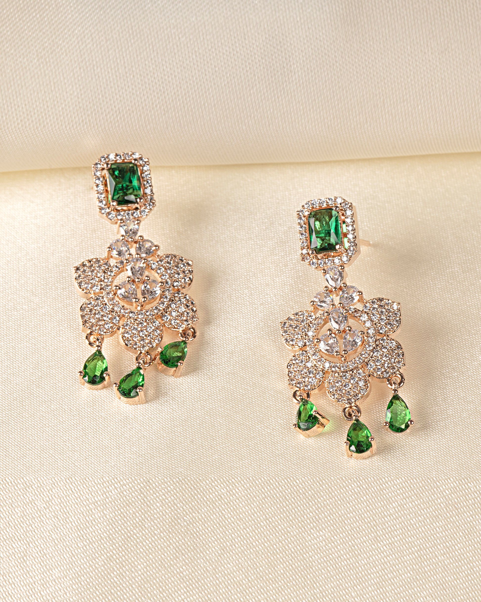 VELISEA Luxe Emerald Necklace & Earrings Set | Designer Fashion Jewellery for Women