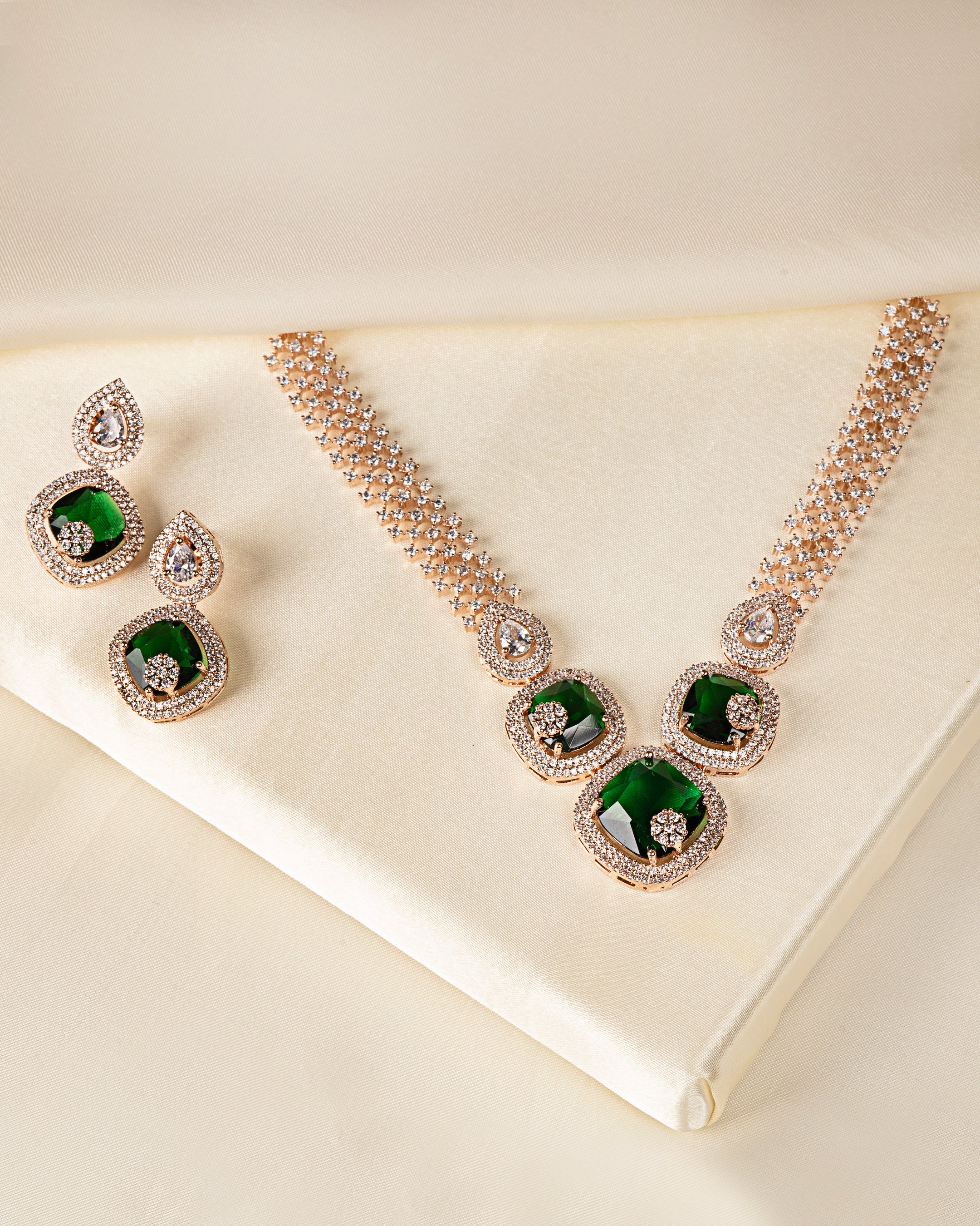 VELISEA Emerald Elegance Necklace & Earrings Set | Luxury Zirconia Collection