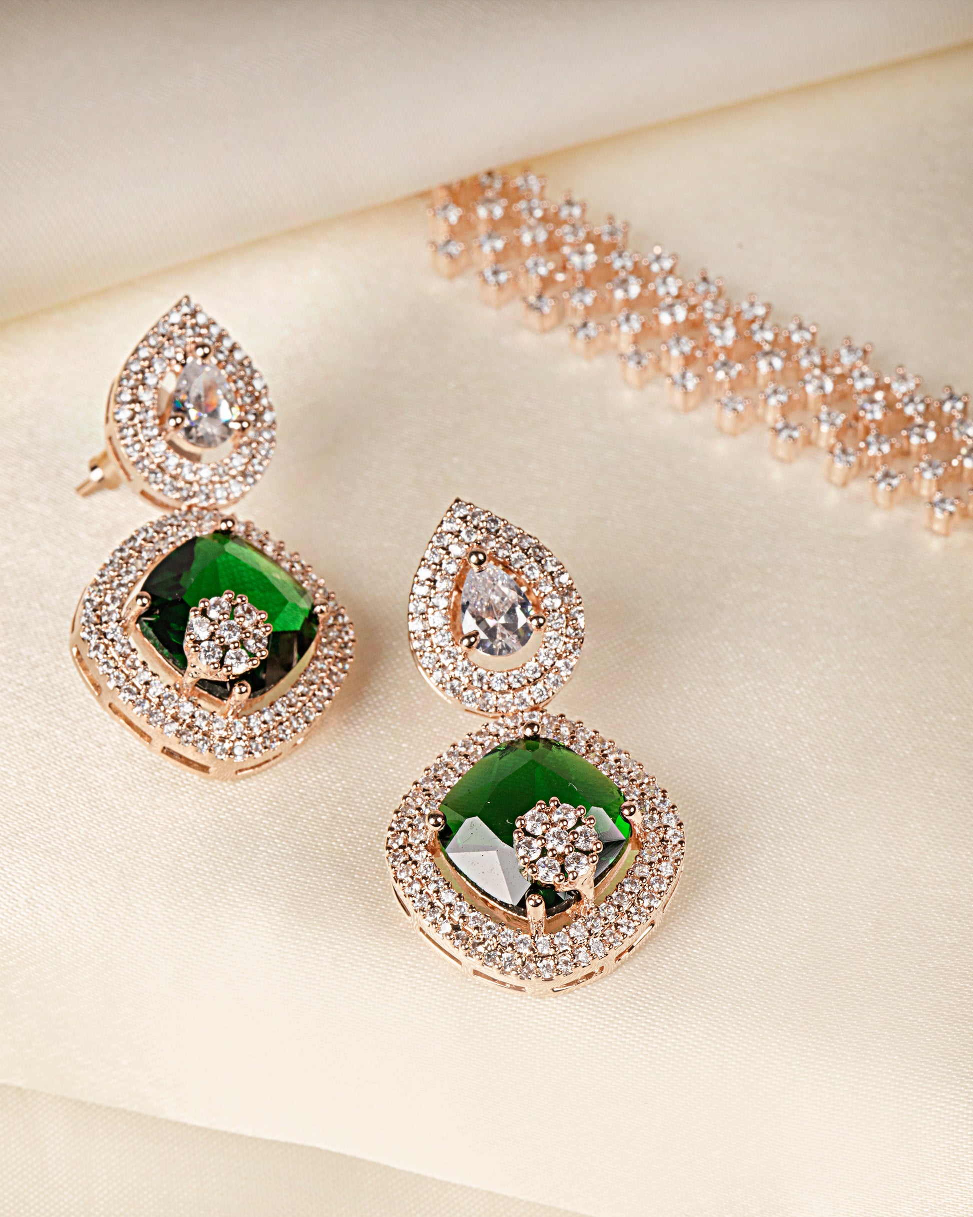 VELISEA Emerald Elegance Necklace & Earrings Set | Luxury Zirconia Collection