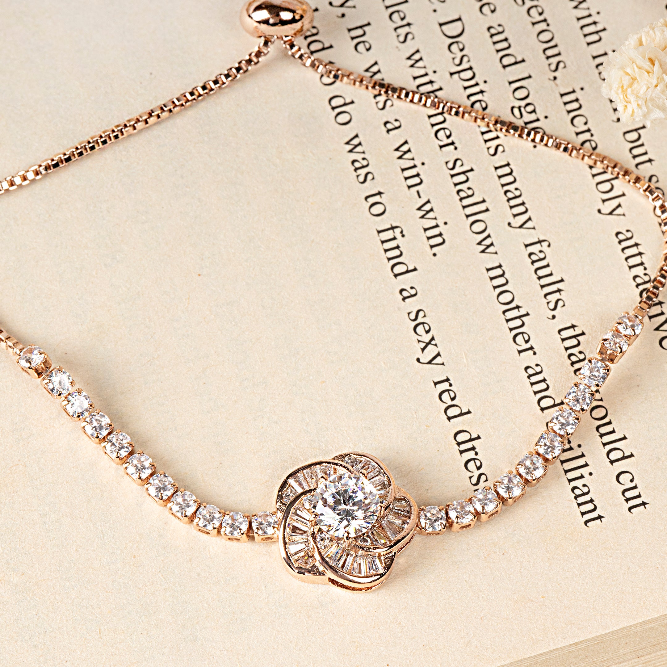 VELISEA Luxe Bracelet Collection | Designer Bracelets for Women