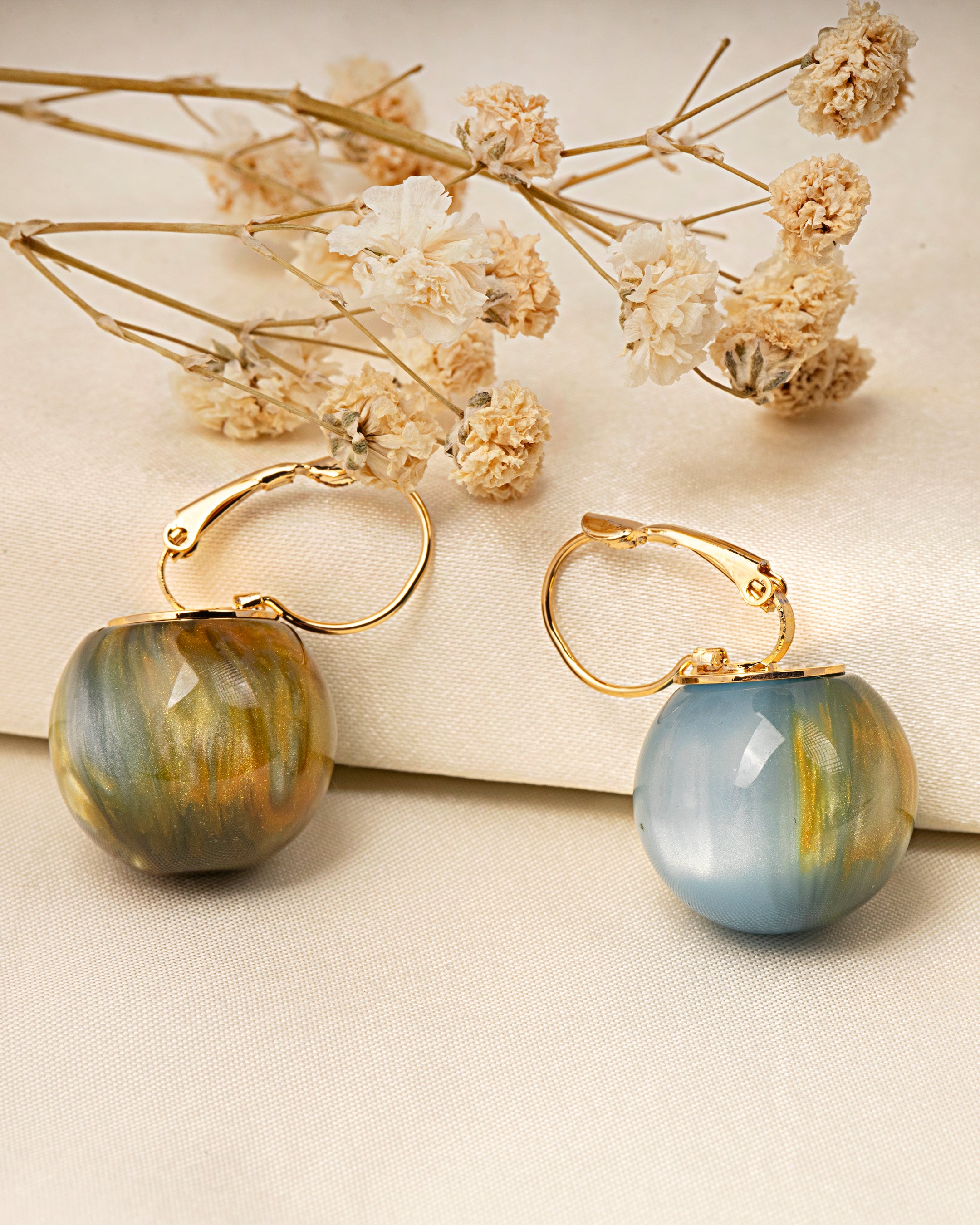 VELISEA Everyday Luxe Hoop Earrings | Elegant Gold-Tone Jewellery