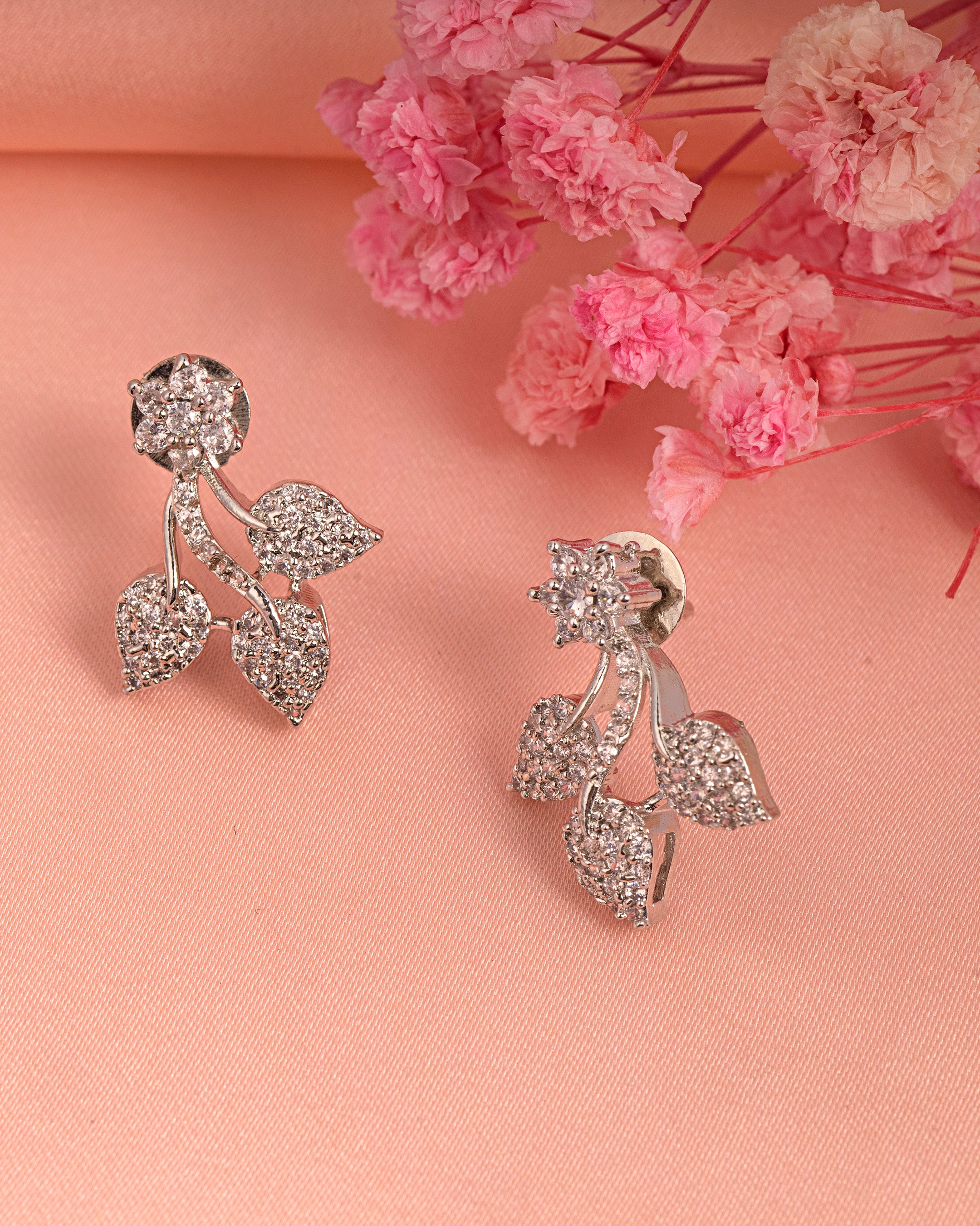VELISEA Signature Western Necklace Set | Timeless Luxury Jewellery
