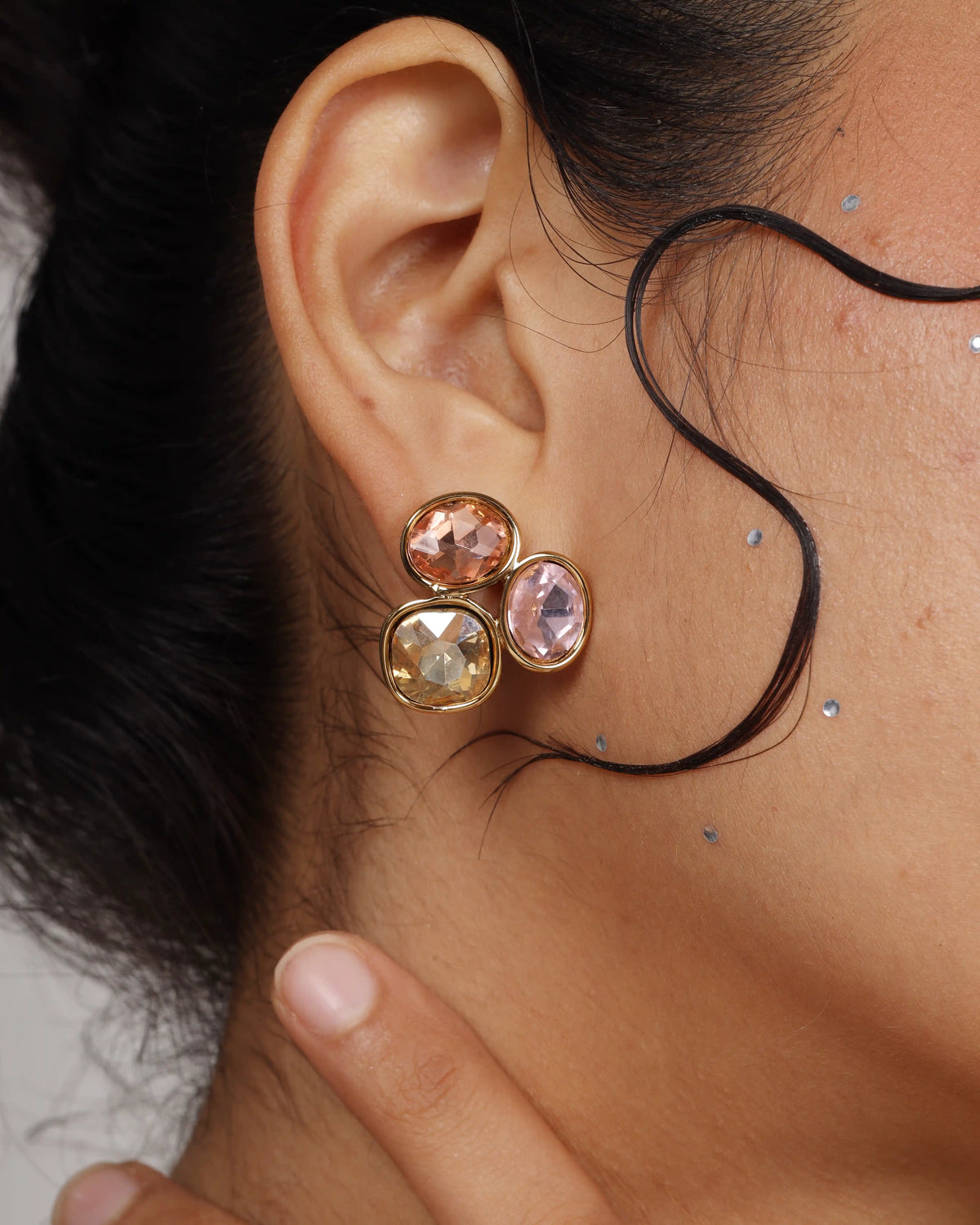 VELISEA Classic Gold Hoop Earrings | Elegant Everyday Jewellery for Women