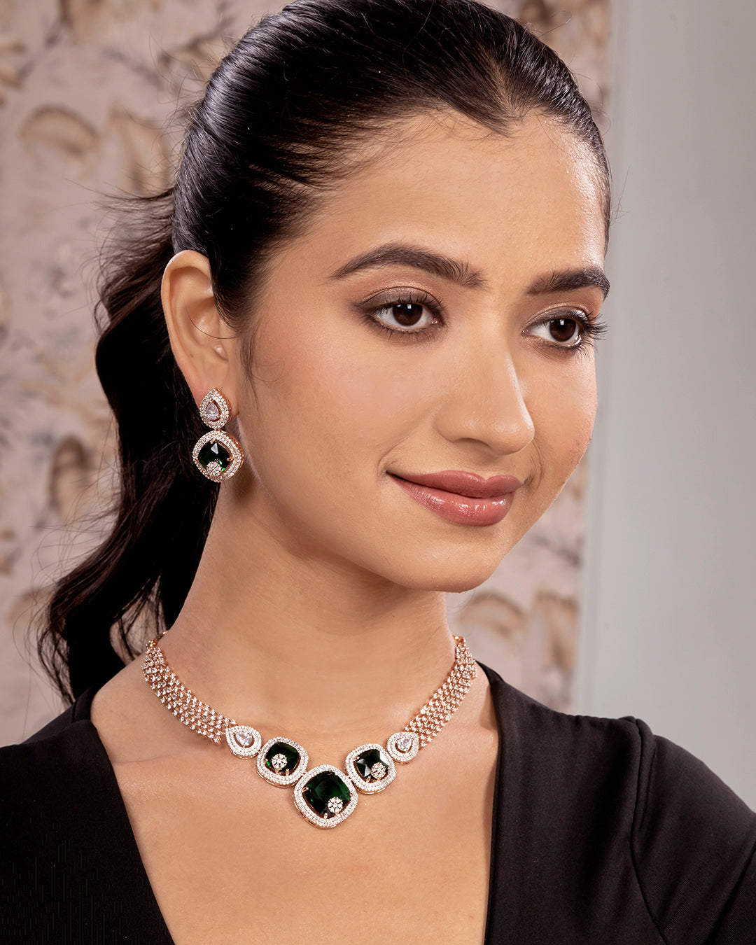 VELISEA Emerald Elegance Necklace & Earrings Set | Luxury Zirconia Collection
