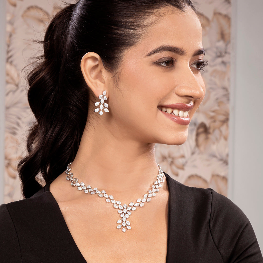 VELISEA Signature Western Necklace Set | Timeless Luxury Jewellery