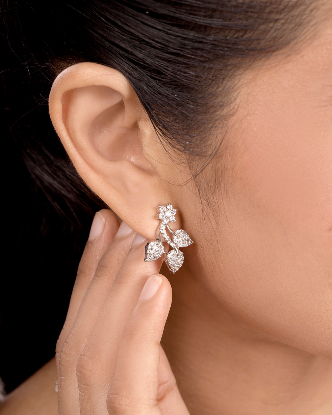 VELISEA Signature Western Necklace Set | Timeless Luxury Jewellery
