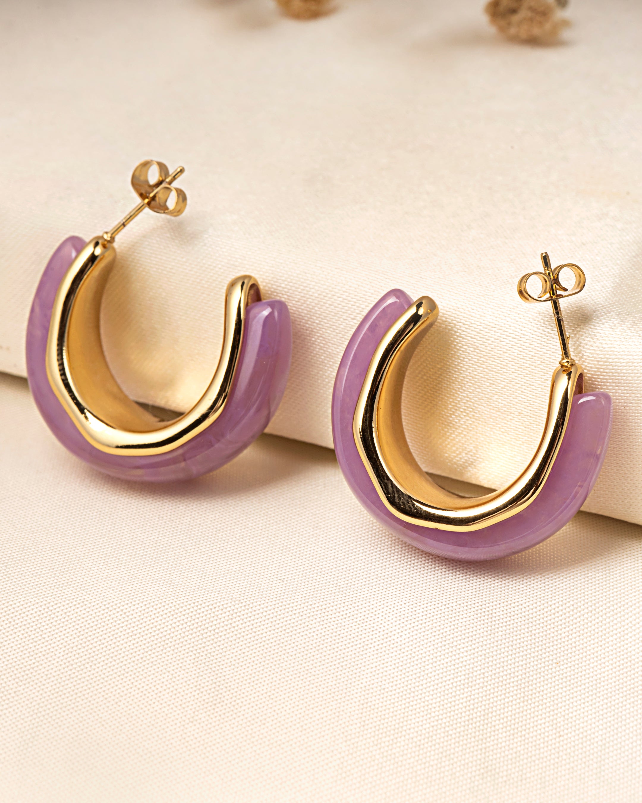VELISEA Elegant Gold Hoop Earrings | Lightweight Party Wear Jewellery