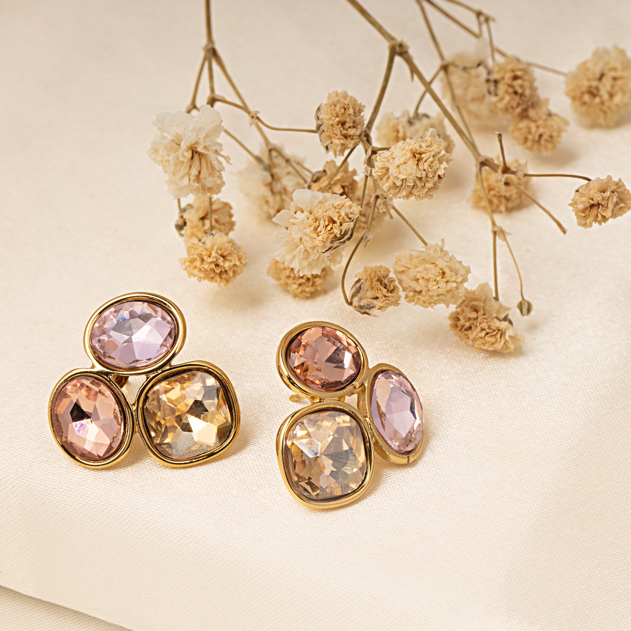 VELISEA Classic Gold Hoop Earrings | Elegant Everyday Jewellery for Women